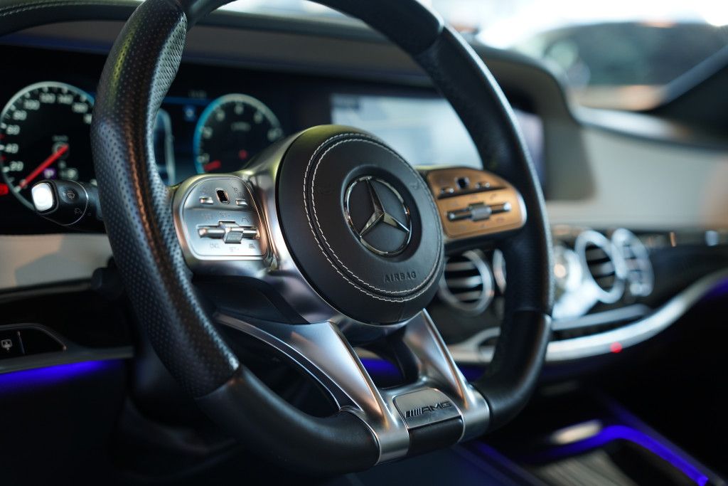 Mercedes Benz S 560
