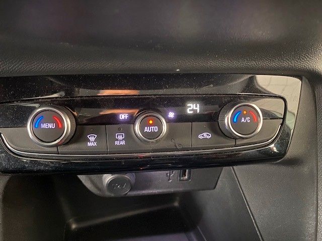 Fahrzeugabbildung Opel Corsa-e Edition 7,4kw/50kwh NAVI/PDC