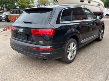 Audi Q7 - 4