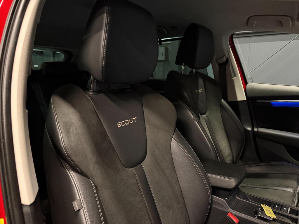 Skoda Octavia Combi Scout 4x4 18ZollStandhzgHeadUp 2021