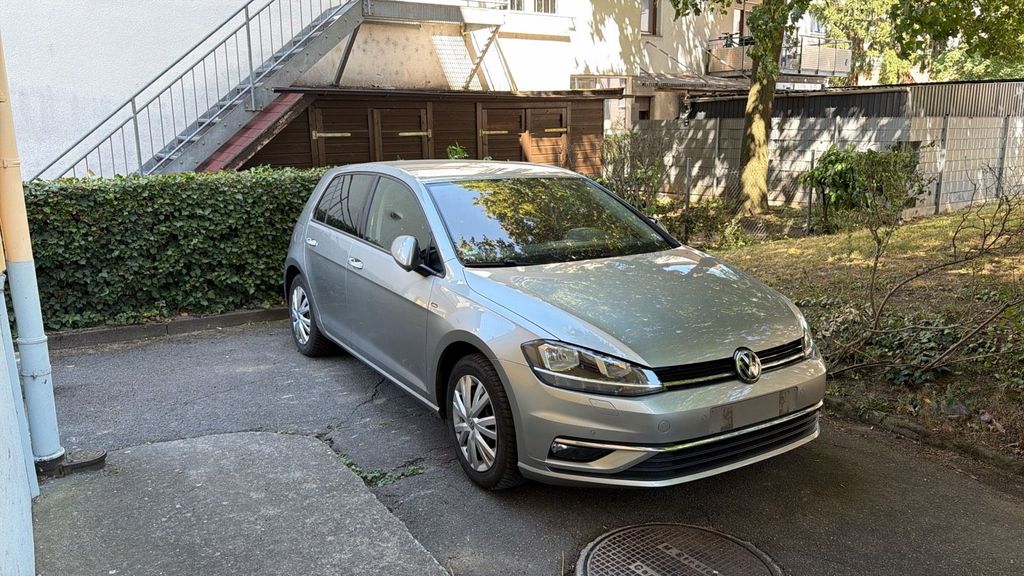 Image of Volkswagen Golf