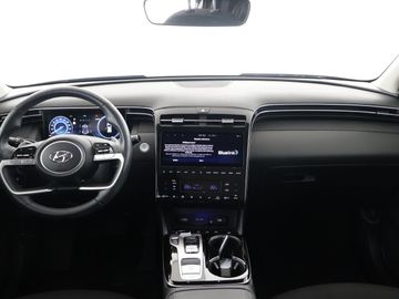 Hyundai TUCSON - 12