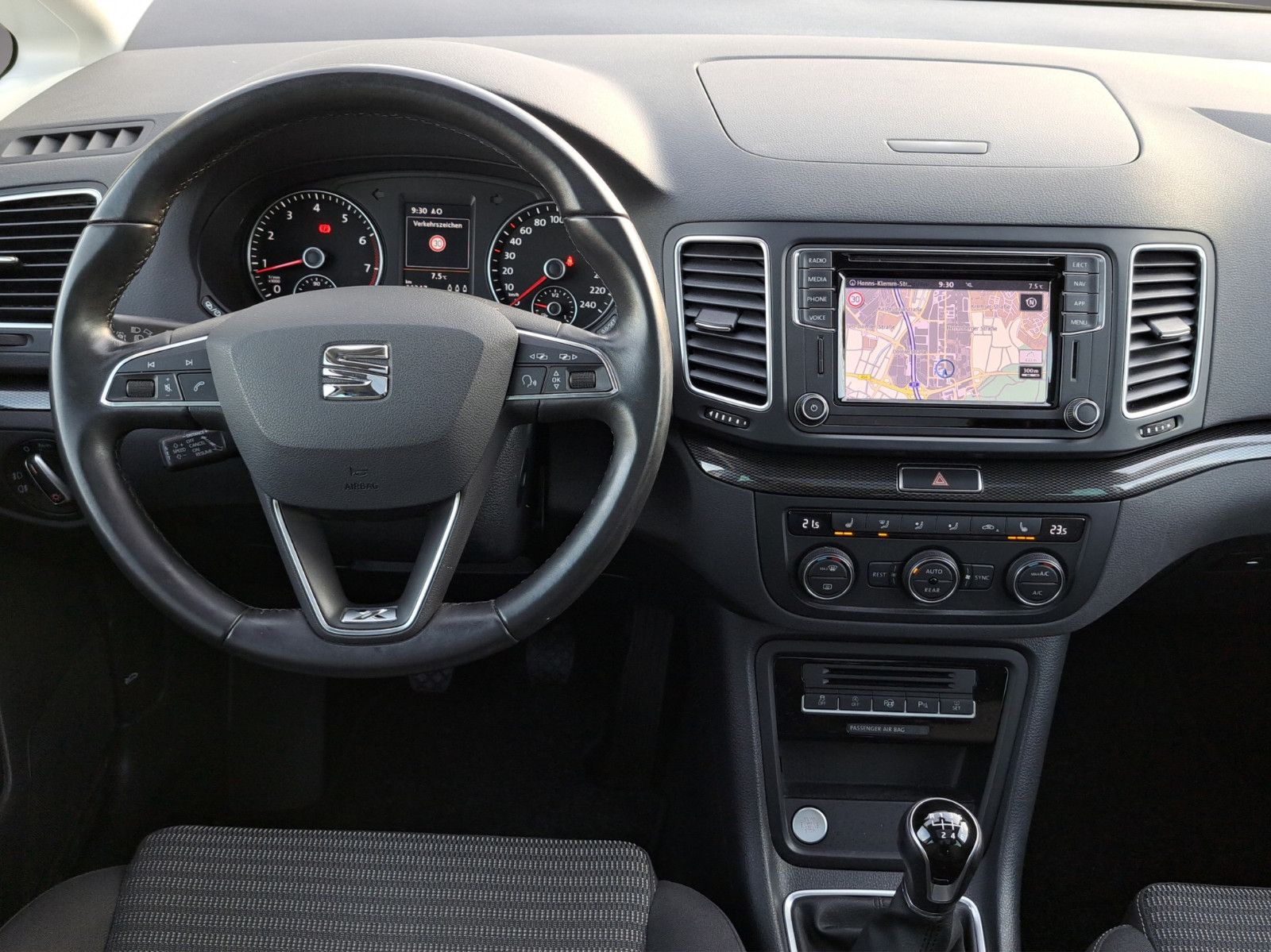 Alhambra Xcellence 1.4 TSI AHK ACC Panodach