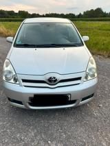 Toyota Corolla Verso 2.2-l-D-CAT Executive Executive - Toyota Corolla Verso Executive mit Diesel-Antrieb