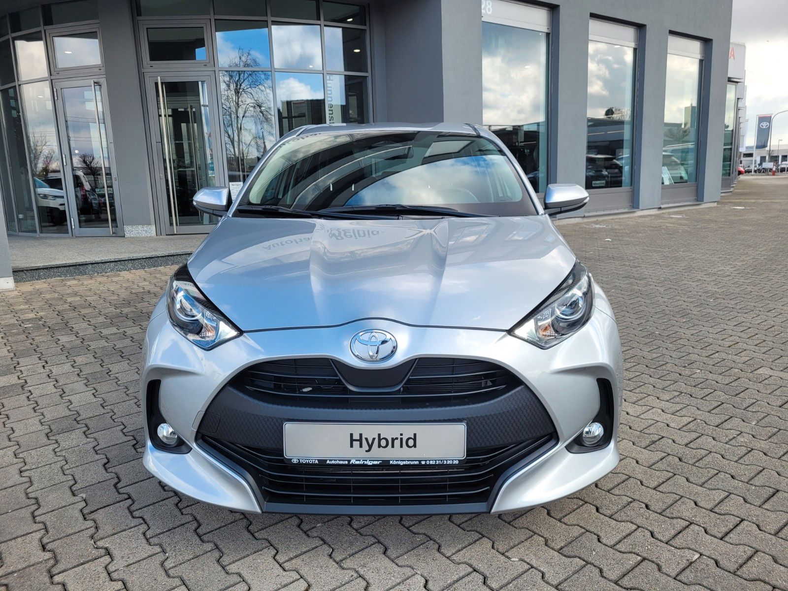 Toyota Yaris 1.5l Hybrid Automatik*Kamera,Alufelgen,ACC imagem 2