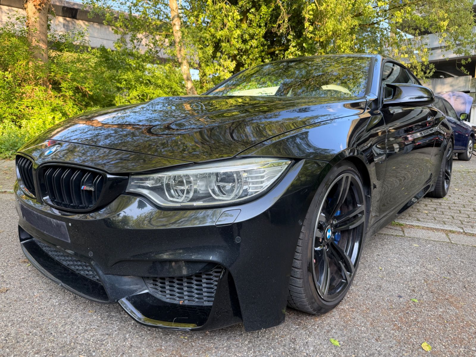 BMW M4 Coupe DKG Deutsches Fahrzeug