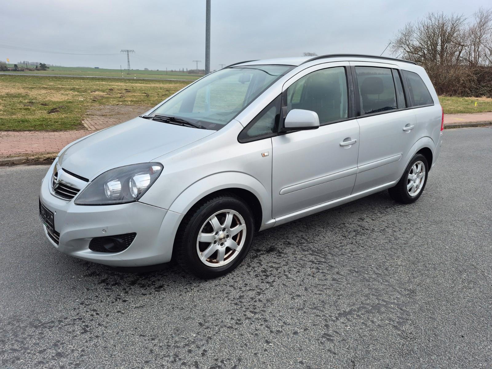 Opel Zafira Family ,  7  Sitze,