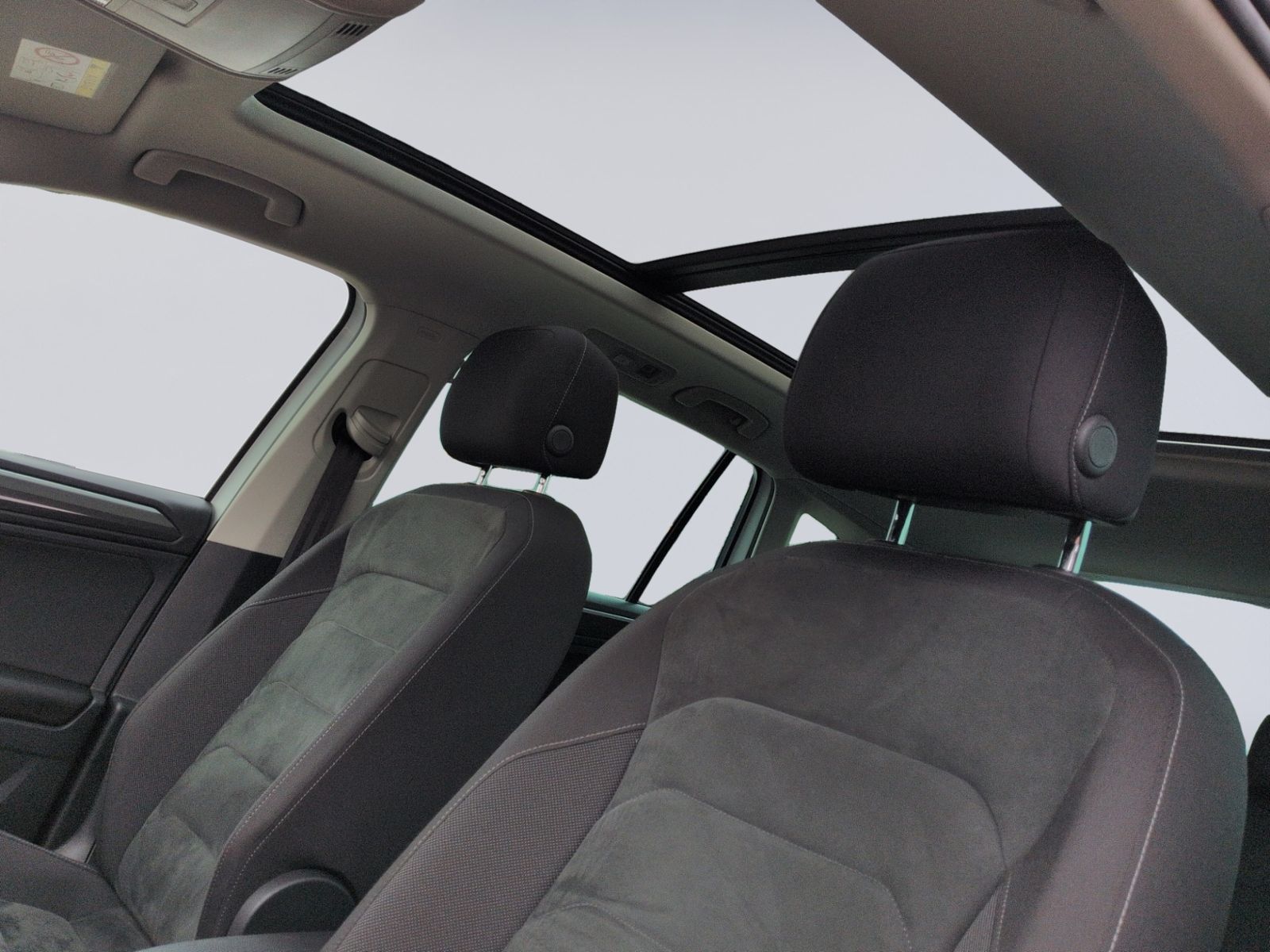 Tiguan 2.0 TDI DSG Highline AHK+PANO+HEAD-UP