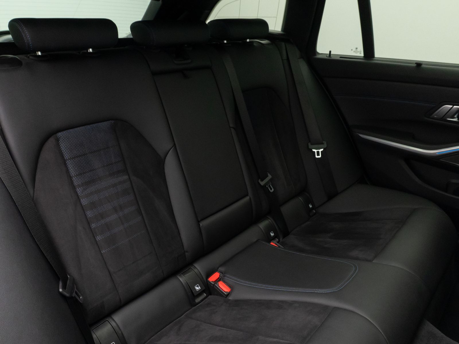 Fahrzeugabbildung BMW M340d xD Panorama 360°HUD DAB H/K Komfort AHK