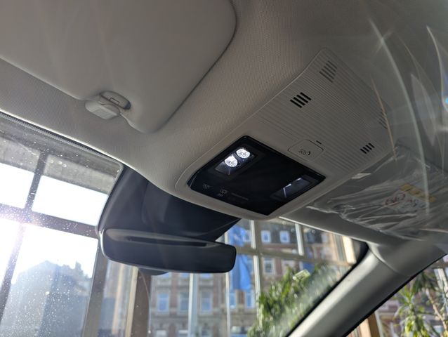 Ford Explorer Select RWD