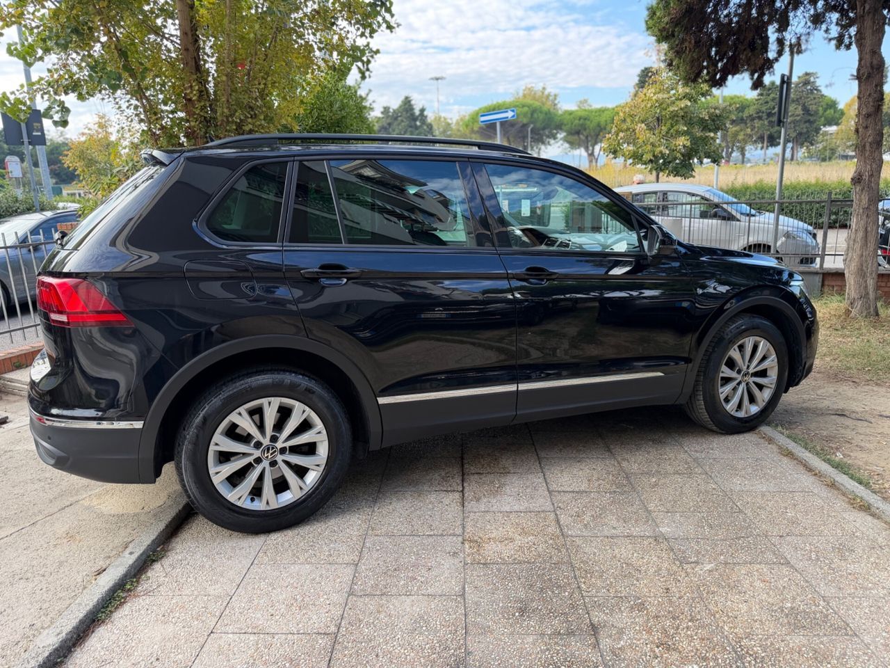Volkswagen Tiguan 2.0 TDI 150 CV SCR DSG Life imagem 3