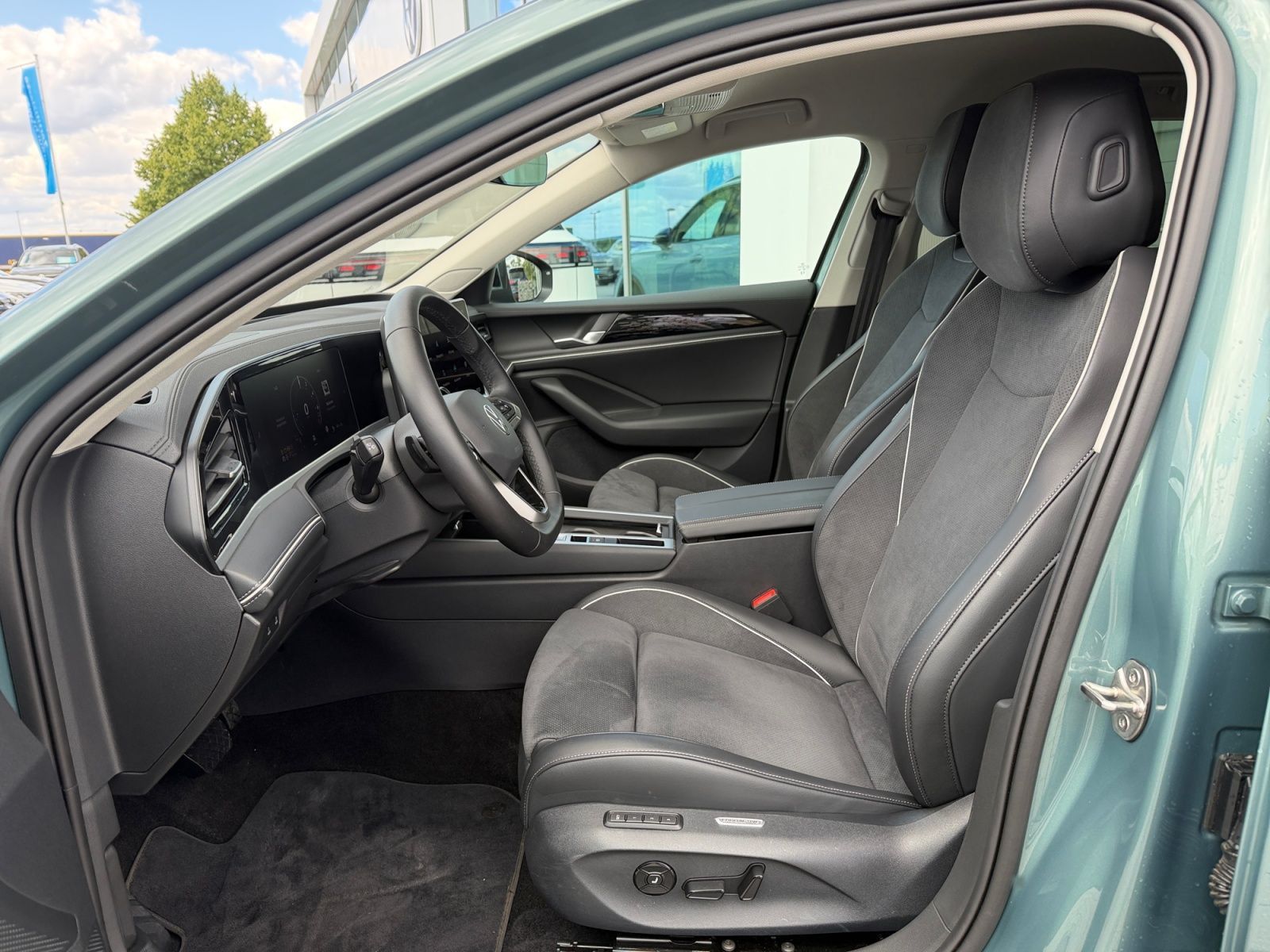 Volkswagen Passat - Bild 10