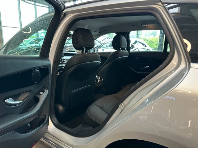 Mercedes-Benz C 220 *Keyless*Memory*PDC*ACC*AHK*SpurHT*NAVI*