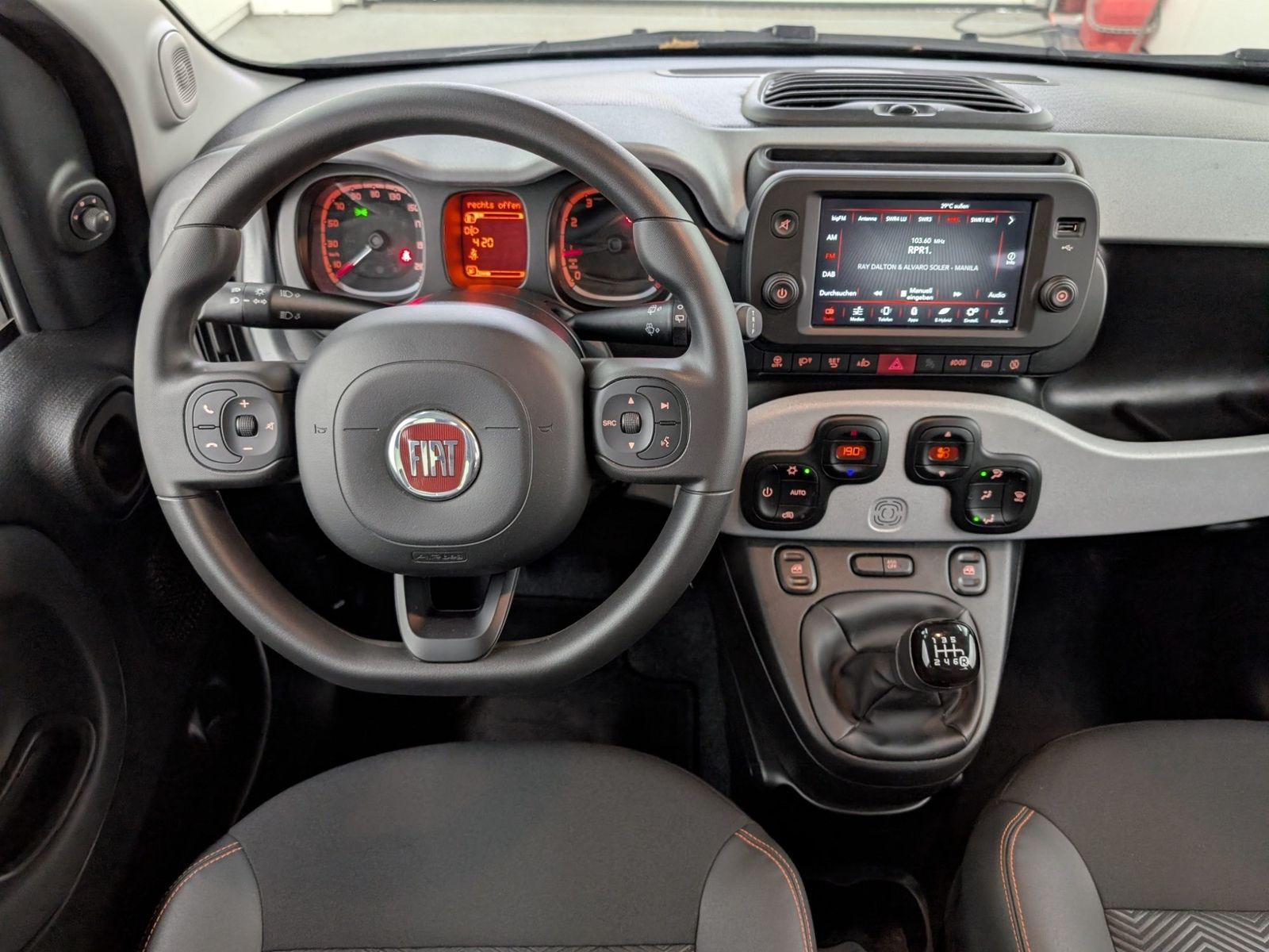 FIAT Panda 1.0 MHEV Garmin AHK – Bild 15