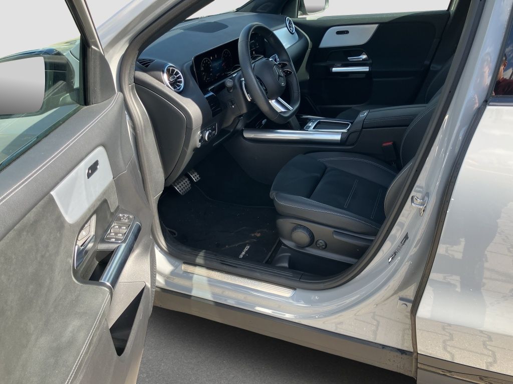 Fahrzeugabbildung Mercedes-Benz GLA 200 AMG Line*Night Paket*el. Heckklappe*LED