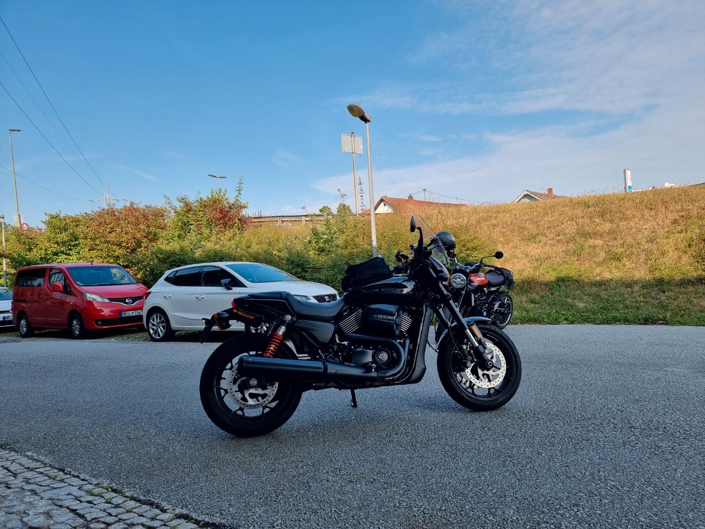 Fahrzeugabbildung Harley-Davidson Street Rod 750 XG 1 GB 2