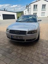 Audi Cabrio 6-Zylinder-Motor, Hubraum 2,4 ... - Audi: Zylinder