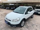 Fiat Sedici 2.0 MJT 16V DPF 4x4 Emotion - silberne Fiat Sedici