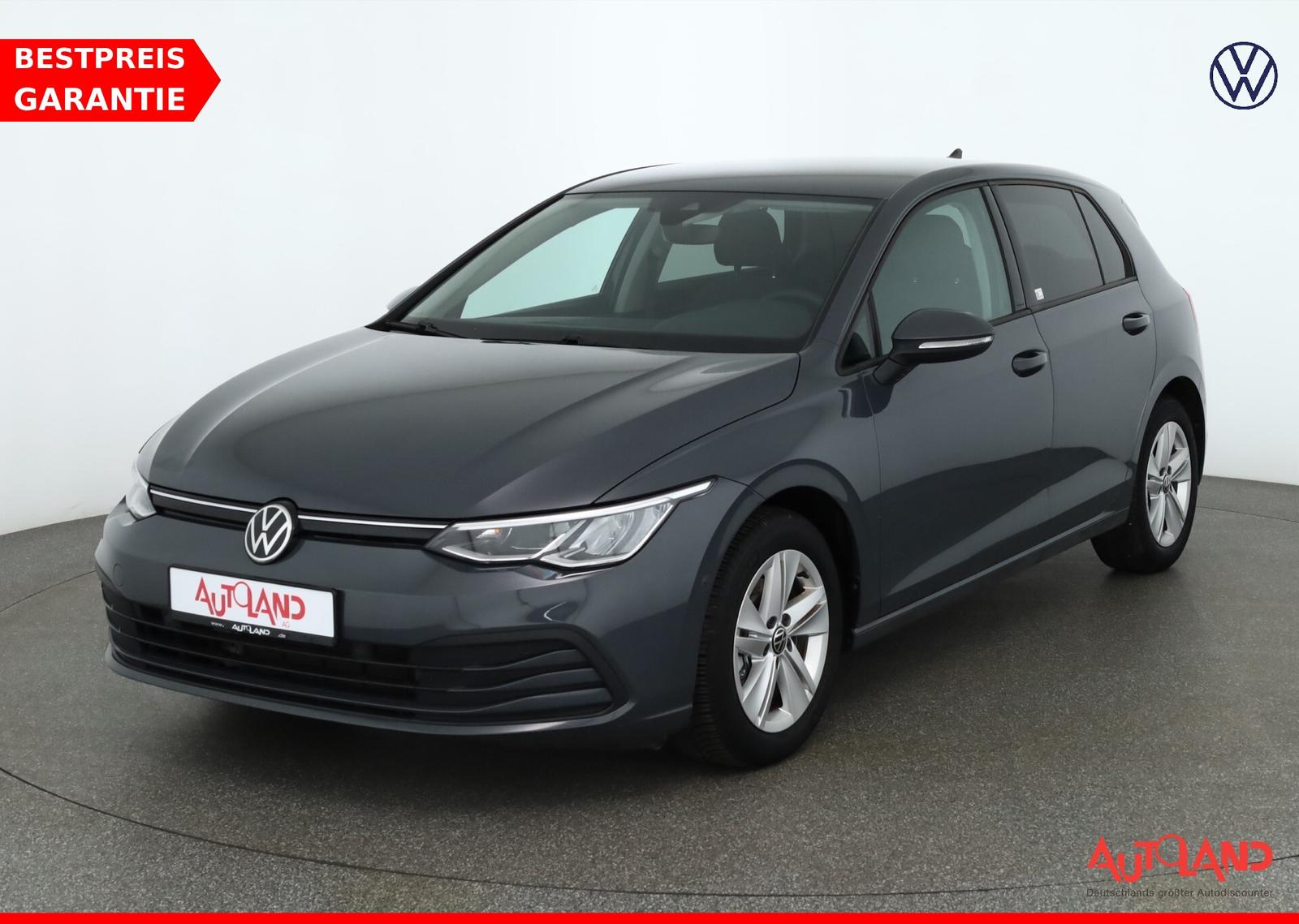 Volkswagen Golf VIII 1.5 eTSI DSG Life LED App-Connect ACC