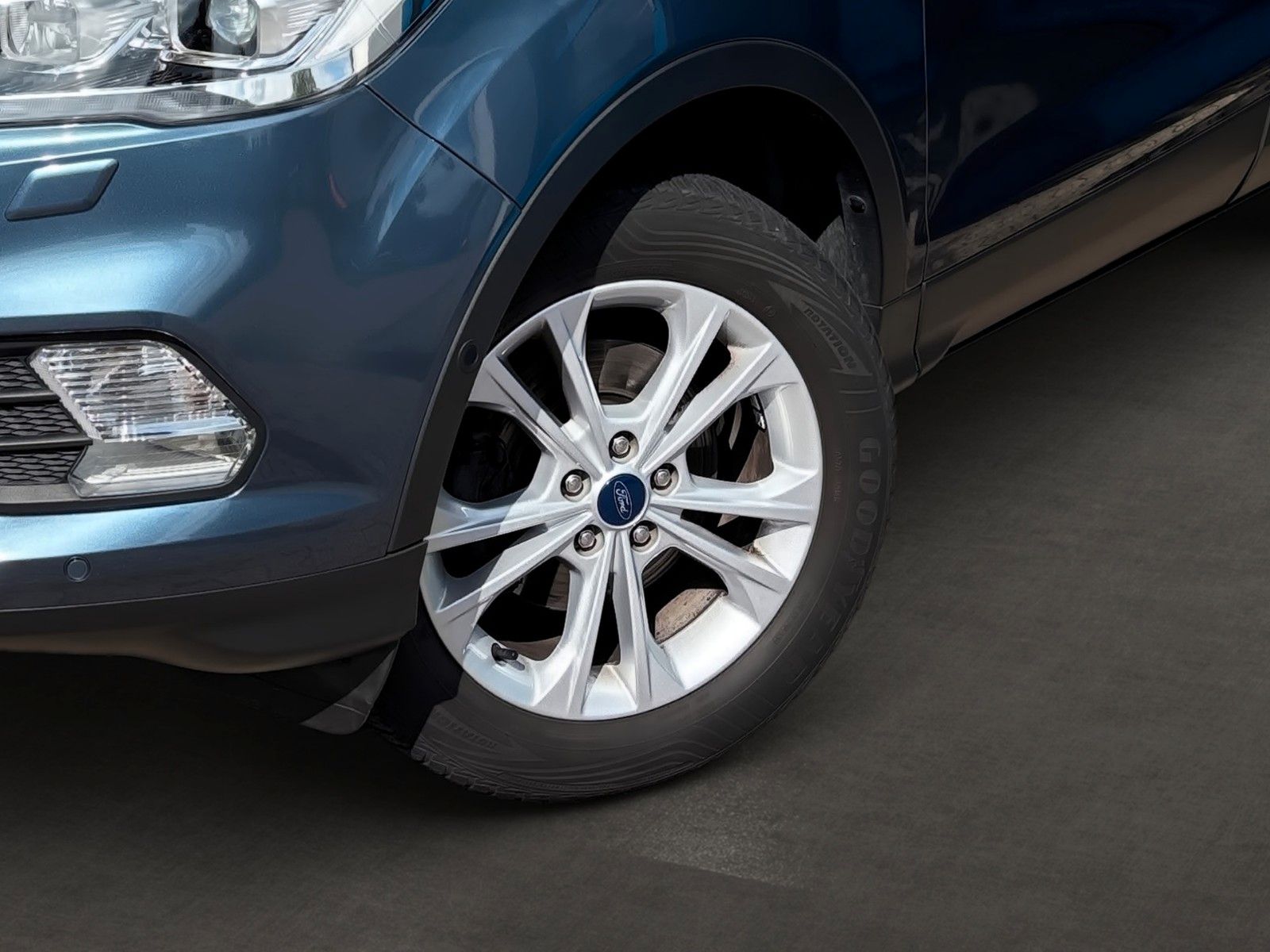 Fahrzeugabbildung Ford Kuga Titanium