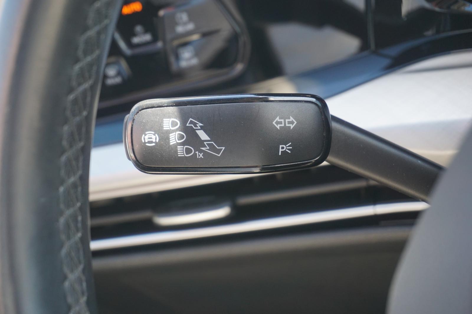Volkswagen Golf VIII 1.5 TSI Life LED Navi App-Connect ACC, миниатюра 22