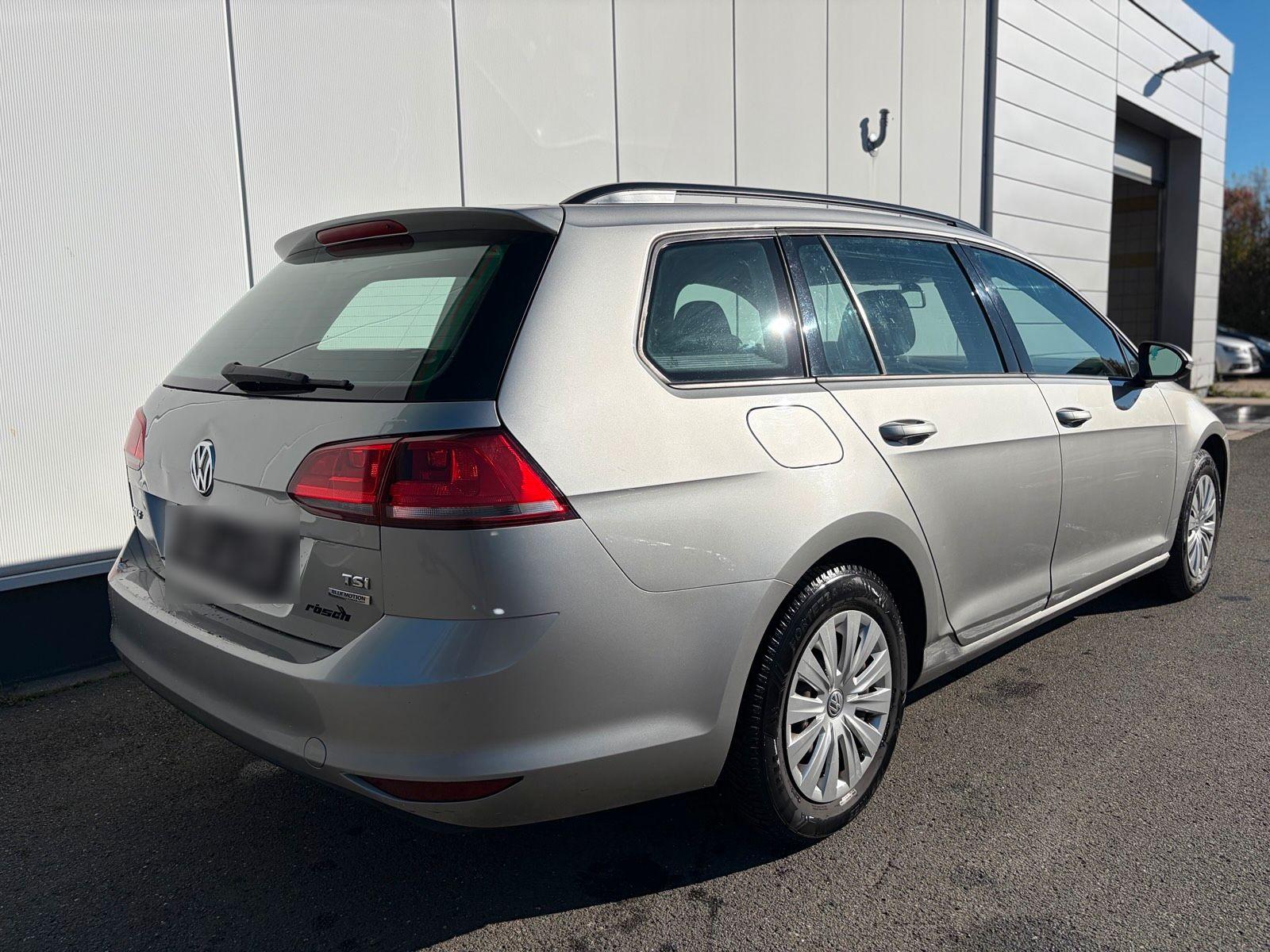 Volkswagen Golf 2014 — interior