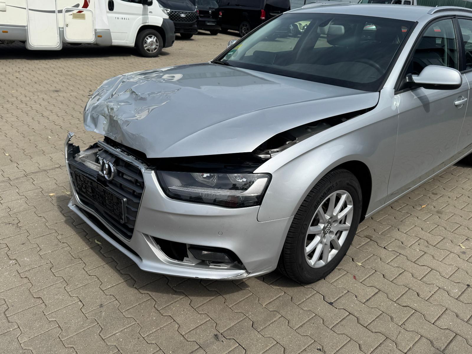 Audi A4 2013 — photo 7