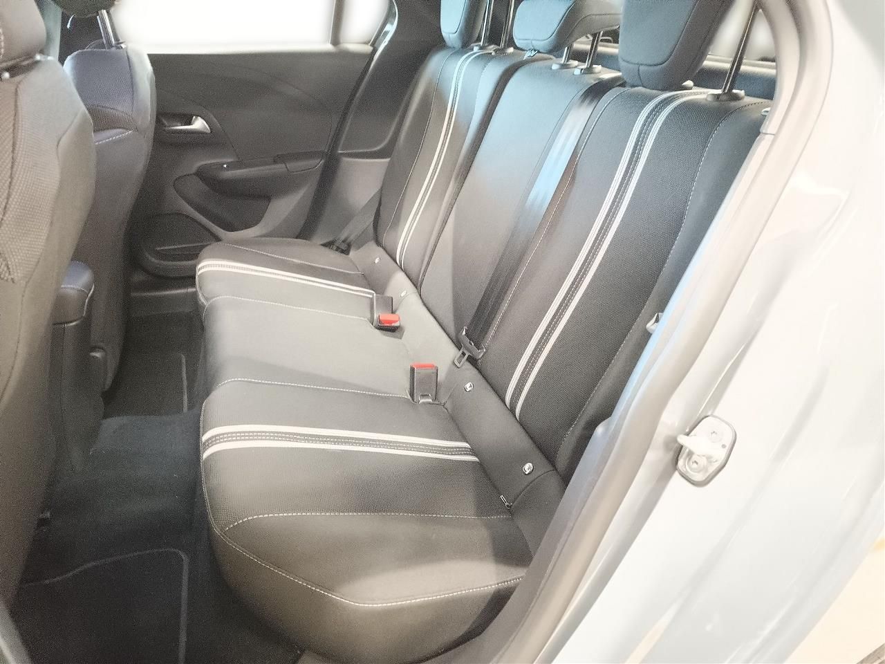 Fahrzeugabbildung Opel Corsa F 1.2 Turbo GS