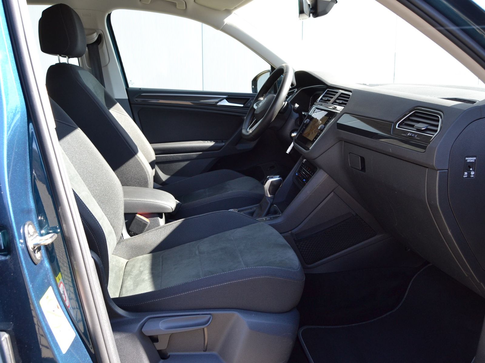 Tiguan 2.0 TDI 4Motion DSG Elegance AHK/MATRIX/1