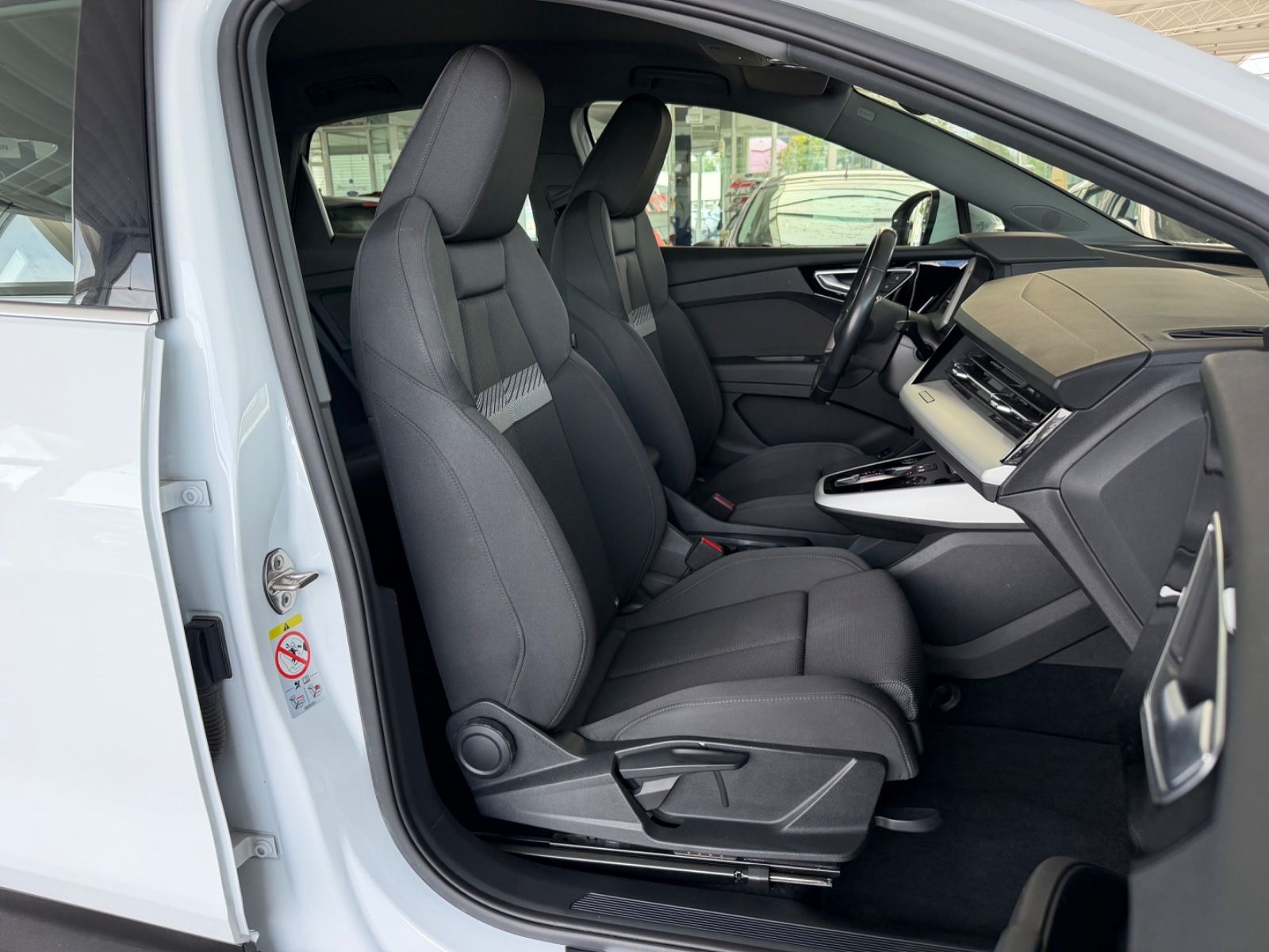 Audi Q4 35 E-tron Sportback Ausführung foto 24