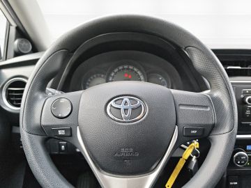 Toyota Auris - 11