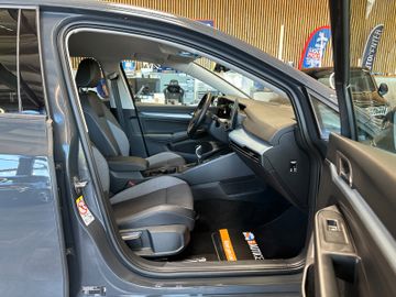 MYAUTOCENTER – Gebraucht- und Jahreswagen mit Werkstattservice in Pfaffenhofen Volkswagen Golf VIII *Keyless*Totwinkel*ACC*PDC*LED*VOLL