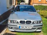 BMW 528i Auto 528i - BMW 528 aus 2000: 528i