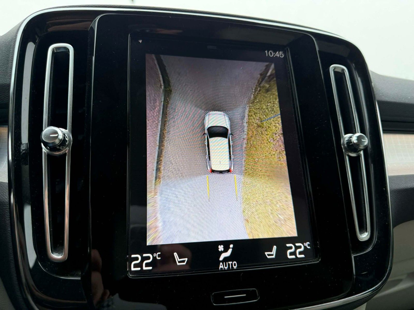 Fahrzeugabbildung Volvo XC40*Momentum*T4*AWD*360Grad*Connect*LED*SHZ*