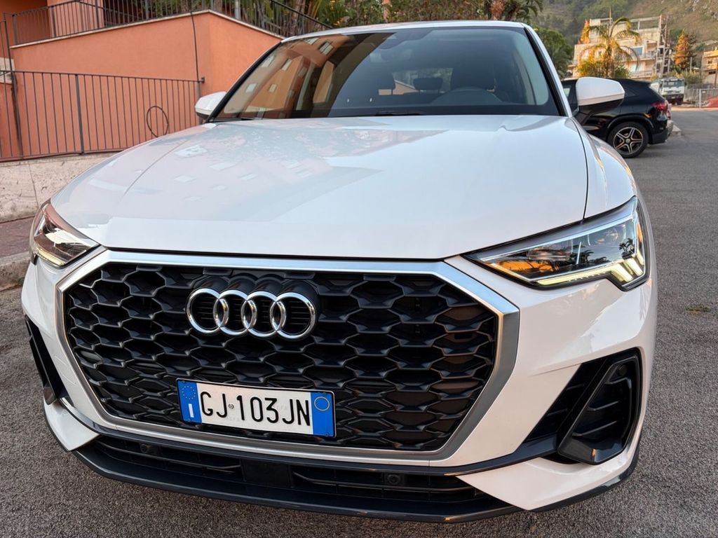Image of Audi Q3