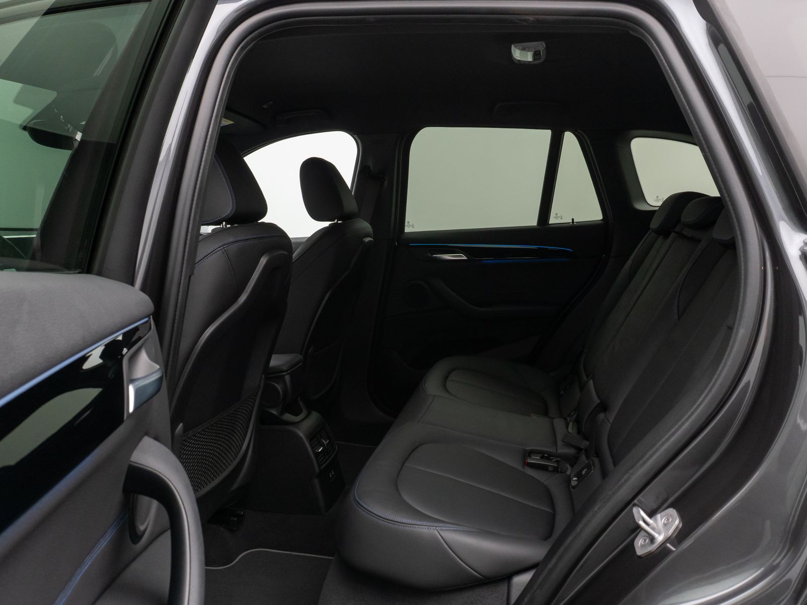 Fahrzeugabbildung BMW X1 xD25e M Sport Kamera Navi DAB HiFi DrivAssist