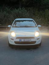 Fiat Punto kein 500 Vw Audi Mercedes - Fiat Punto aus 2025
