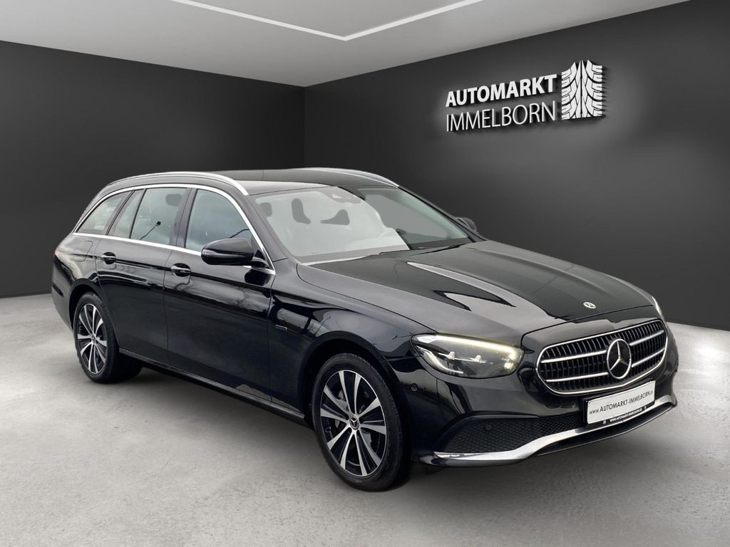 Image of Mercedes-Benz E 300