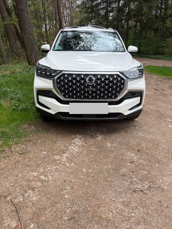 Image of Ssangyong REXTON