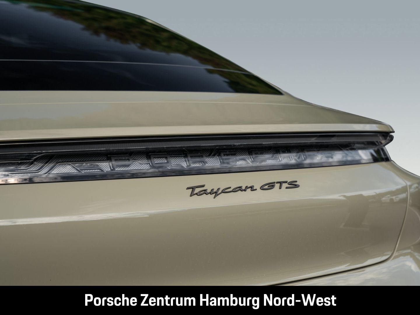 Porsche Taycan GTS InnoDrive Head-Up BOSE PSCB 21-Zoll foto 20