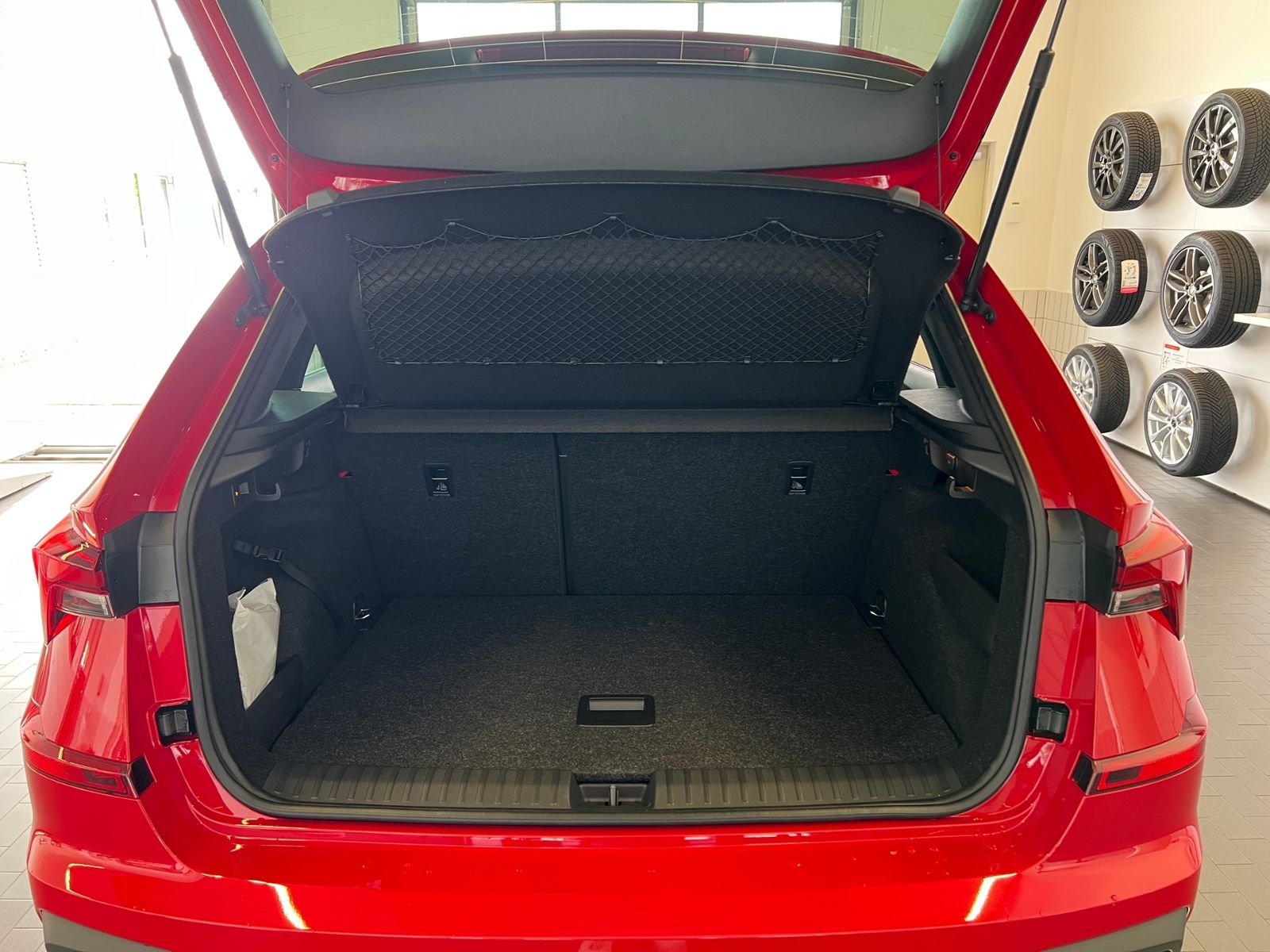 Fahrzeugabbildung SKODA Kamiq Monte Carlo 1.0 TSI DSG *AHK, Matrix-LED*