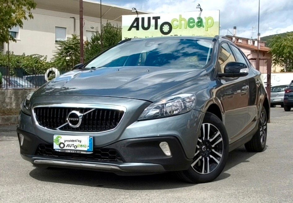 VOLVO V40 CC