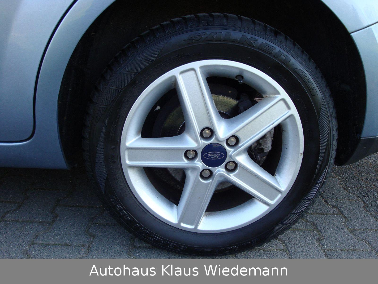 Ford Focus 2005 — photo 22