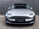 Tesla Model Y Long Range Dual AWD - Tesla Model Y in Düsseldorf