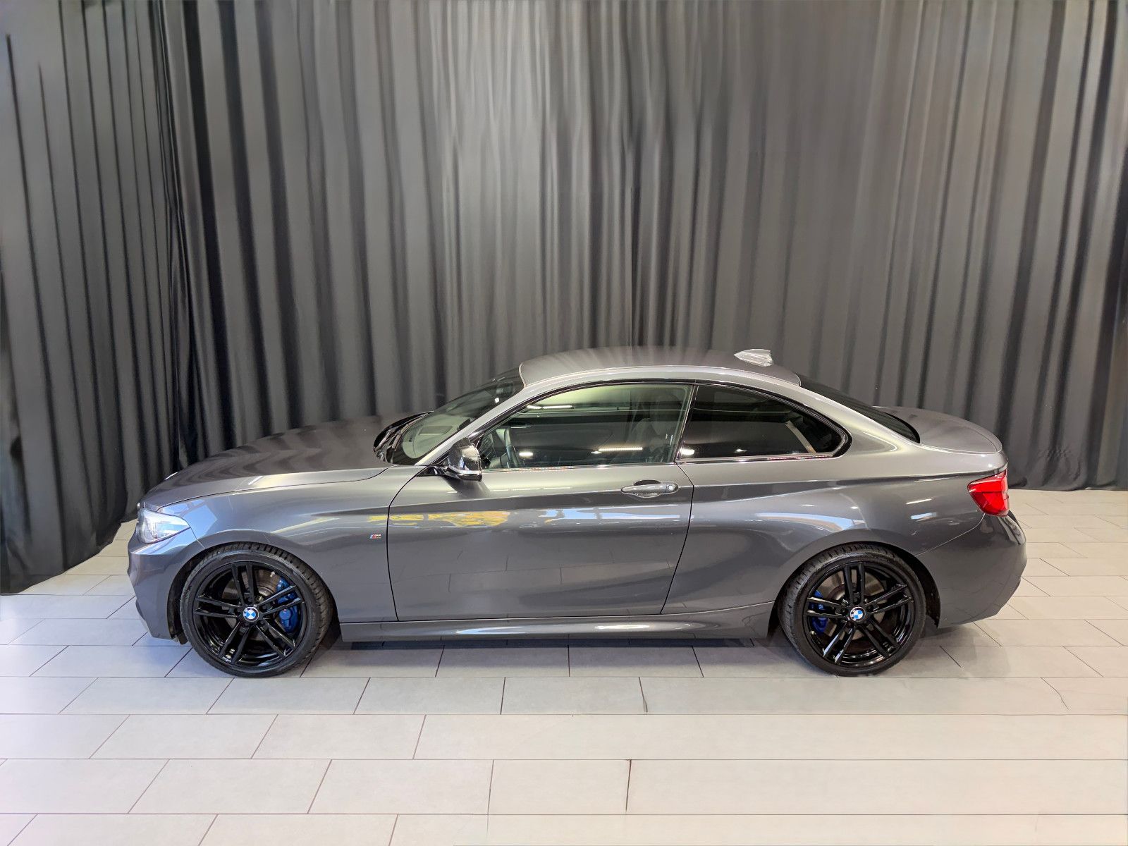 Fahrzeugabbildung BMW M240i Coupe|HJS|MPS|H&K|LCI|NO-OPF