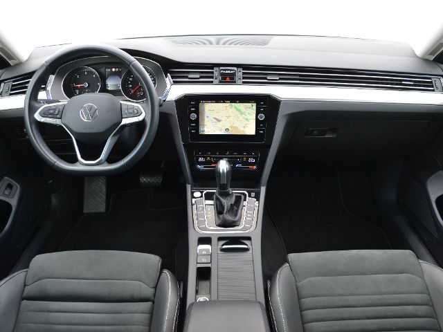 Passat Variant 2.0 TDI DSG Elegance AHK/MATRIX/N