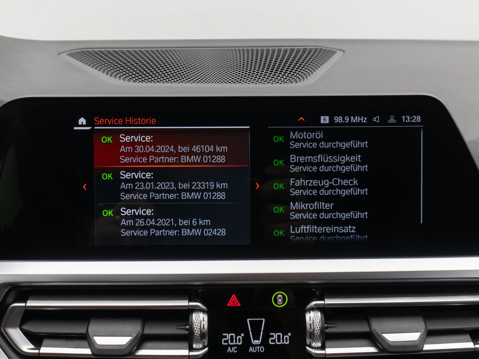 Fahrzeugabbildung BMW 320d M Sport Kamera CockPitPro DAB LED Alarm