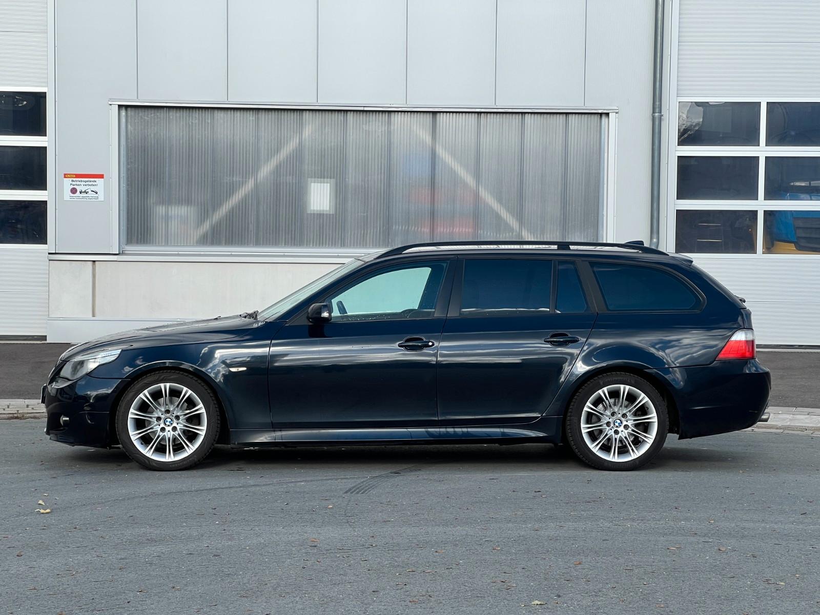 BMW 525 2005 — rear view