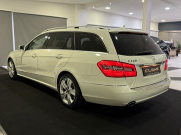 Mercedes E 200 - 8