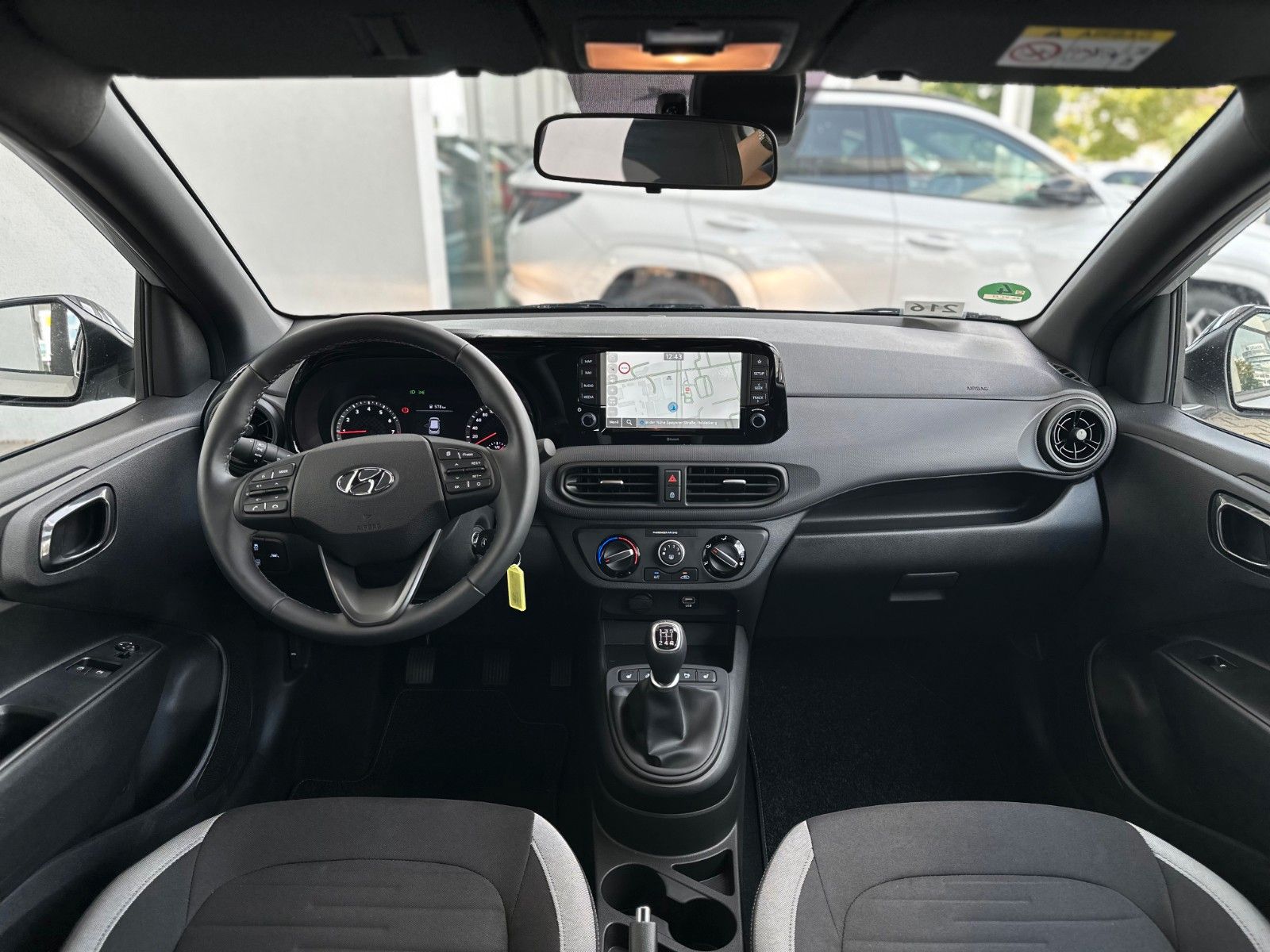 Fahrzeugabbildung Hyundai i10 Connect & Go 1.0l 67PS Navi!